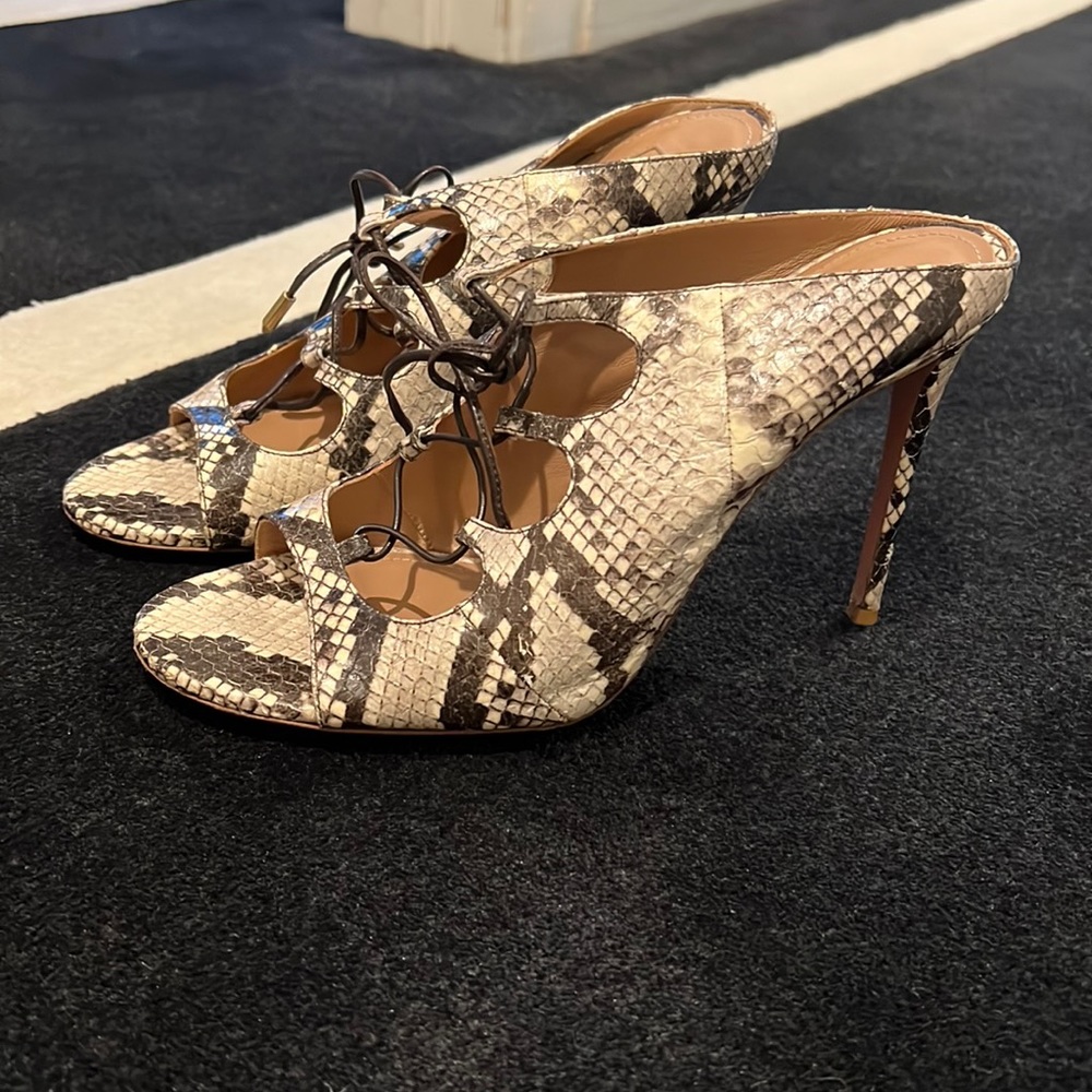 Aquazzura Python mules sz39